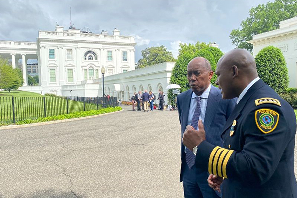 Mayor and Police Chief at the White House