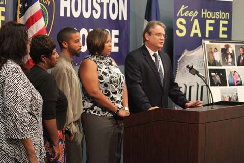 HPD Sgt. Odom next to Vick's daughter, Cara.  Ms. Harrington is on far left.
