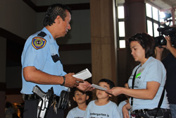 HPD Officer Offers Tips to Museum Patrons #1